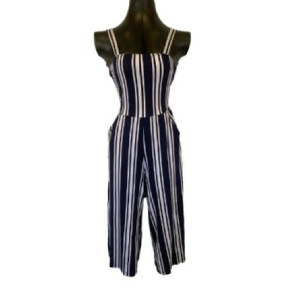 Tucker Tate Striped Jumpsuit Blue White Romper Capri Women’s XL 14/16 - Picture 1 of 11